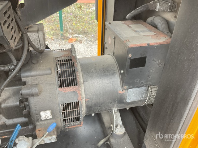 2016 Sdmo R66C3 60 kVA Skid-Mounted Generator Set - Generator set: picture 5 2016 Sdmo R66C3 60 kVA Skid-Mounted Generator Set - Generator set: picture 5