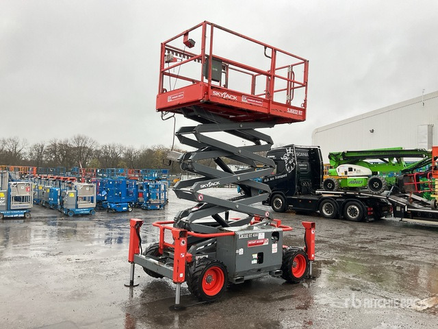 2020 Skyjack SJ6826 RT 4x4 Diesel Scissor Lift - Scissor lift: picture 1 2020 Skyjack SJ6826 RT 4x4 Diesel Scissor Lift - Scissor lift: picture 1