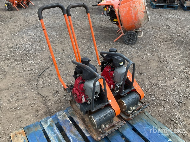 Belle LC3251 Vibratory Plate Compactor - Vibratory plate: picture 1 Belle LC3251 Vibratory Plate Compactor - Vibratory plate: picture 1