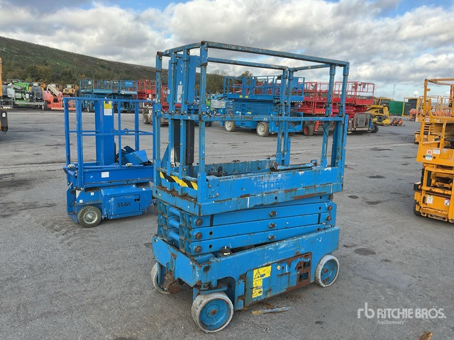 Genie GS1932 Scissor Lift - Scissor lift: picture 2 Genie GS1932 Scissor Lift - Scissor lift: picture 2