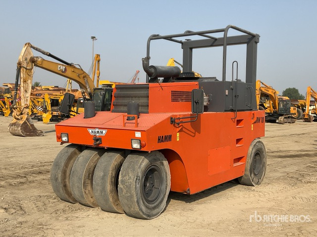 2003 Hamm GRW18 8 Wheel Pneumatic Roller - Pneumatic roller: picture 3 2003 Hamm GRW18 8 Wheel Pneumatic Roller - Pneumatic roller: picture 3