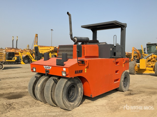 2003 Hamm GRW18 8 Wheel Pneumatic Roller - Pneumatic roller: picture 1 2003 Hamm GRW18 8 Wheel Pneumatic Roller - Pneumatic roller: picture 1