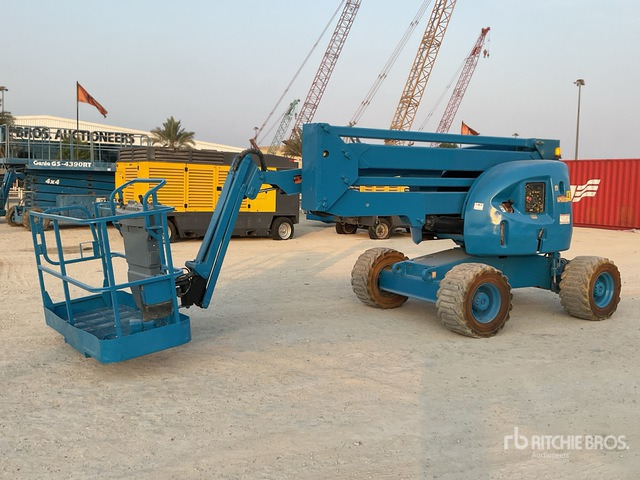 2007 JLG 450AJ 4WD Diesel Articulating Boom Lift - Articulated boom: picture 1 2007 JLG 450AJ 4WD Diesel Articulating Boom Lift - Articulated boom: picture 1