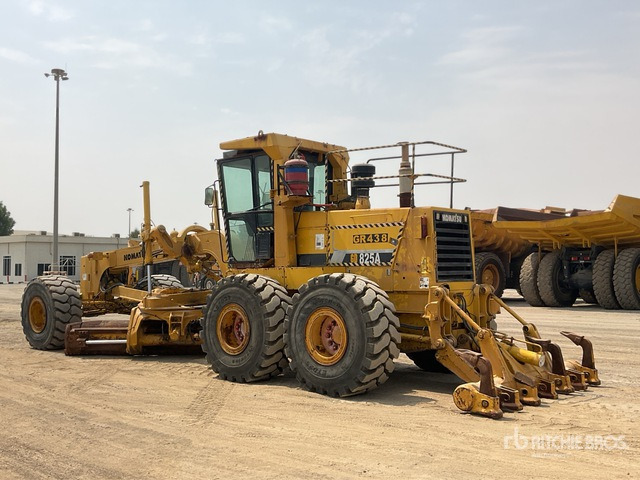 2011 Komatsu GD825A-2 - Grader: picture 4 2011 Komatsu GD825A-2 - Grader: picture 4