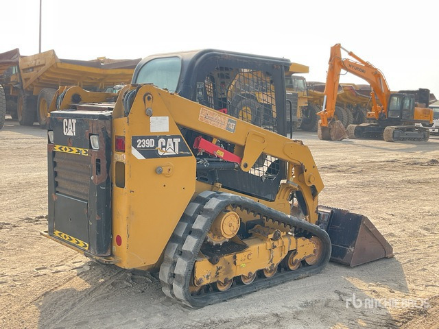 2019 Cat 239D - Compact track loader: picture 4 2019 Cat 239D - Compact track loader: picture 4