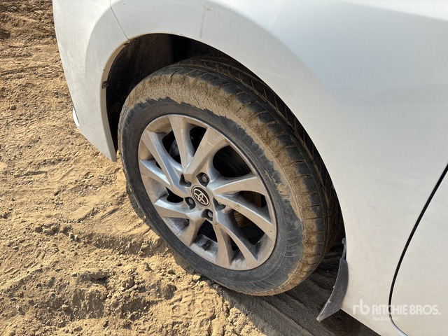 2019 Toyota Corolla Automobile - Car: picture 4 2019 Toyota Corolla Automobile - Car: picture 4