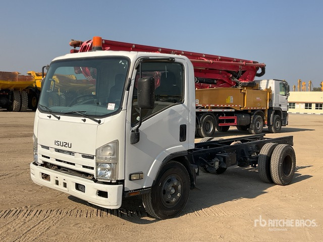 2020 Isuzu Reward NP 4x2 Cab and Chassis - Flail mower/ Mulcher: picture 1 2020 Isuzu Reward NP 4x2 Cab and Chassis - Flail mower/ Mulcher: picture 1