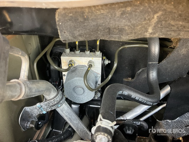 2021 Nissan Versa Automobile - Car: picture 4 2021 Nissan Versa Automobile - Car: picture 4