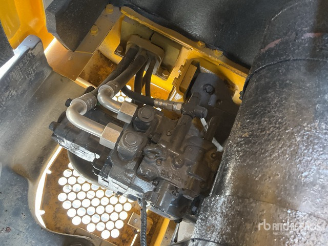 Mini excavator 2022 Komatsu PC58-8: picture 6