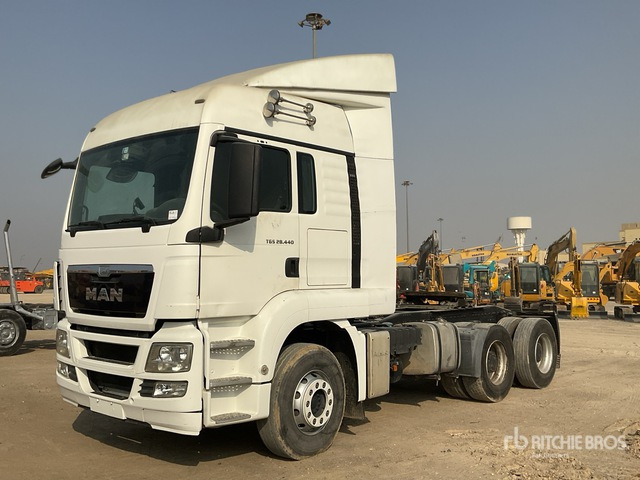 2016 MAN TGS28.440 6x4 T/A Sleeper Truck Tractor - Tractor unit: picture 2 2016 MAN TGS28.440 6x4 T/A Sleeper Truck Tractor - Tractor unit: picture 2