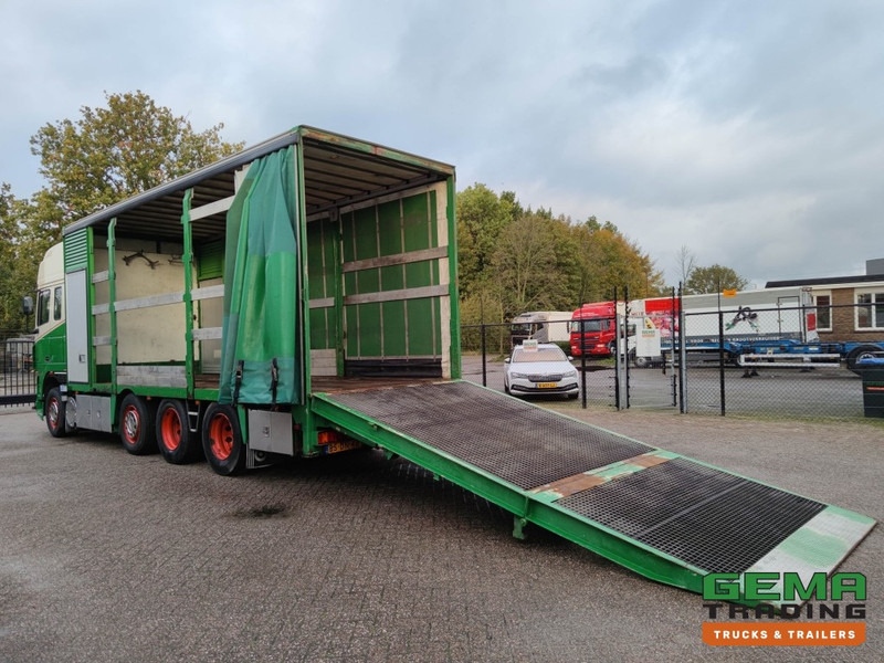 DAF FAK XF95.430 8x2 SuperSpaceCab Euro3 - CurtainSider 7.31m + Ramp 16T - MachineTransporter - 6 Persons (V558) - Autotransporter truck: picture 2 DAF FAK XF95.430 8x2 SuperSpaceCab Euro3 - CurtainSider 7.31m + Ramp 16T - MachineTransporter - 6 Persons (V558) - Autotransporter truck: picture 2