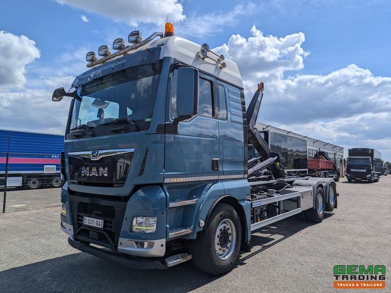 MAN TGX 28.460 6x2 XL Euro6 - Haakarm systeem 20T - Hydrolift HL20-6430 - Lift-As - Vangmuil - Hook lift truck: picture 1 MAN TGX 28.460 6x2 XL Euro6 - Haakarm systeem 20T - Hydrolift HL20-6430 - Lift-As - Vangmuil - Hook lift truck: picture 1