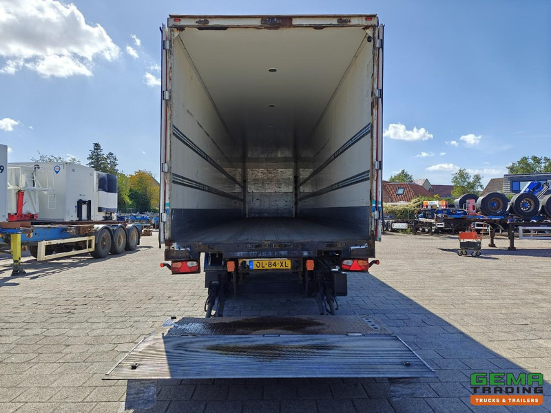 SYSTEM TRAILERS GS PRS 18 2-Assen SAF - LiftAs en StuurAs - Schijfremmen - Gesloten Opbouw - Laadklep 2000KG - Closed box semi-trailer: picture 3 SYSTEM TRAILERS GS PRS 18 2-Assen SAF - LiftAs en StuurAs - Schijfremmen - Gesloten Opbouw - Laadklep 2000KG - Closed box semi-trailer: picture 3