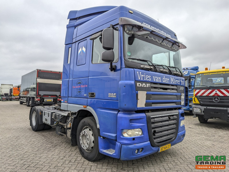DAF FT XF105.410 4x2 Spacecab Euro5 - Handgeschakeld - NL truck - Tractor unit: picture 2 DAF FT XF105.410 4x2 Spacecab Euro5 - Handgeschakeld - NL truck - Tractor unit: picture 2