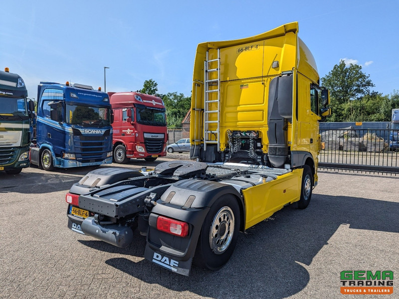DAF XF 450 FT 4x2 SuperSpaceCab Euro6C - Retarder - Standairco - Dubbele Tanks - SMARTtachoV2 - Tractor unit: picture 3 DAF XF 450 FT 4x2 SuperSpaceCab Euro6C - Retarder - Standairco - Dubbele Tanks - SMARTtachoV2 - Tractor unit: picture 3