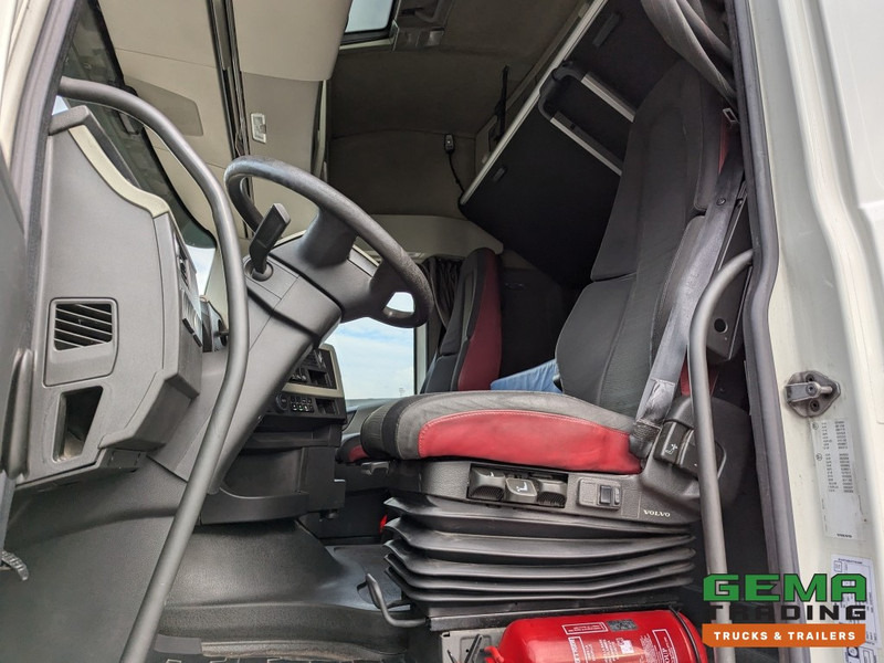 Volvo FH420 4x2 Euro6 FH420 4x2 Globetrotter Euro6 - XLOW / Mega - VEB+ - Double Tanks - Air Suspension (T1539) - Tractor unit: picture 5 Volvo FH420 4x2 Euro6 FH420 4x2 Globetrotter Euro6 - XLOW / Mega - VEB+ - Double Tanks - Air Suspension (T1539) - Tractor unit: picture 5