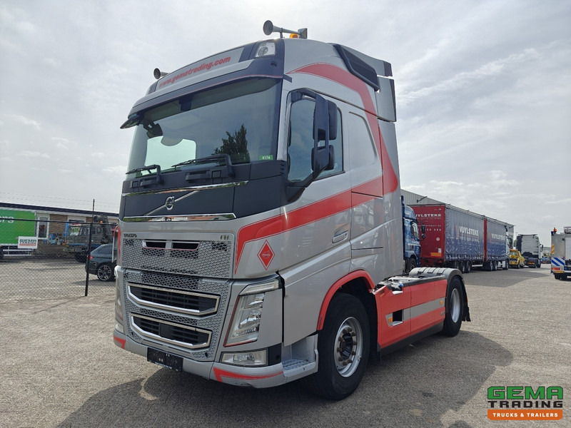 Volvo FH460 4x2 Globetrotter Euro6 - KiepHydrauliek - Dubbele Tanks - 12/2025 APK - Tractor unit: picture 1 Volvo FH460 4x2 Globetrotter Euro6 - KiepHydrauliek - Dubbele Tanks - 12/2025 APK - Tractor unit: picture 1
