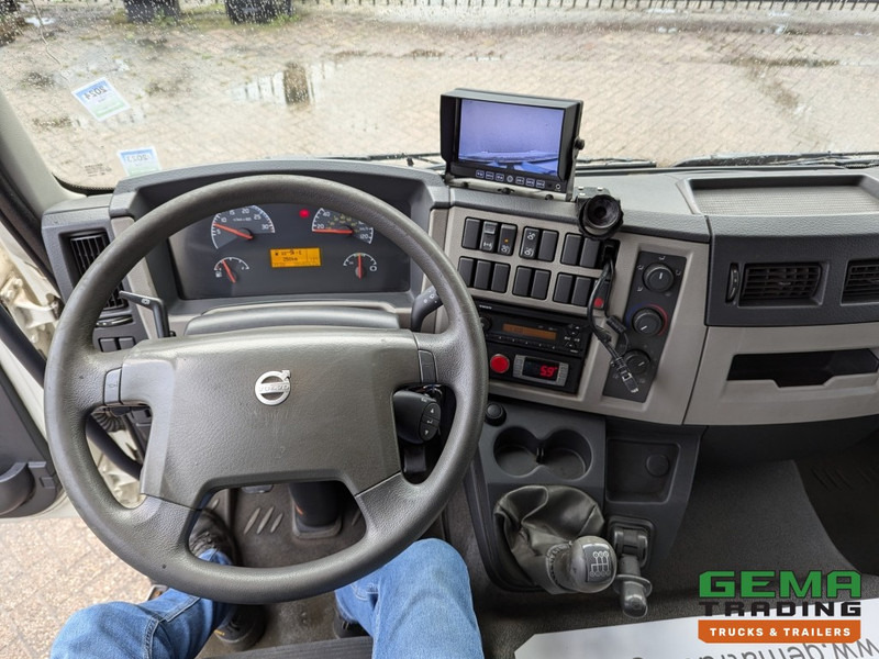 Volvo FL210 4x2 Daycab 18Ton Euro5 Handgeschakeld - Koel-VriesBak 8.40M - Frigo Block - Laadklep 1500KG leasing Volvo FL210 4x2 Daycab 18Ton Euro5 Handgeschakeld - Koel-VriesBak 8.40M - Frigo Block - Laadklep 1500KG: picture 14
