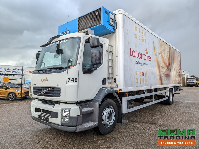 Volvo FL210 4x2 Daycab 18Ton Euro5 Handgeschakeld - Koel-VriesBak 8.40M - Frigo Block - Laadklep 1500KG (V804) - Isothermal truck: picture 1 Volvo FL210 4x2 Daycab 18Ton Euro5 Handgeschakeld - Koel-VriesBak 8.40M - Frigo Block - Laadklep 1500KG (V804) - Isothermal truck: picture 1