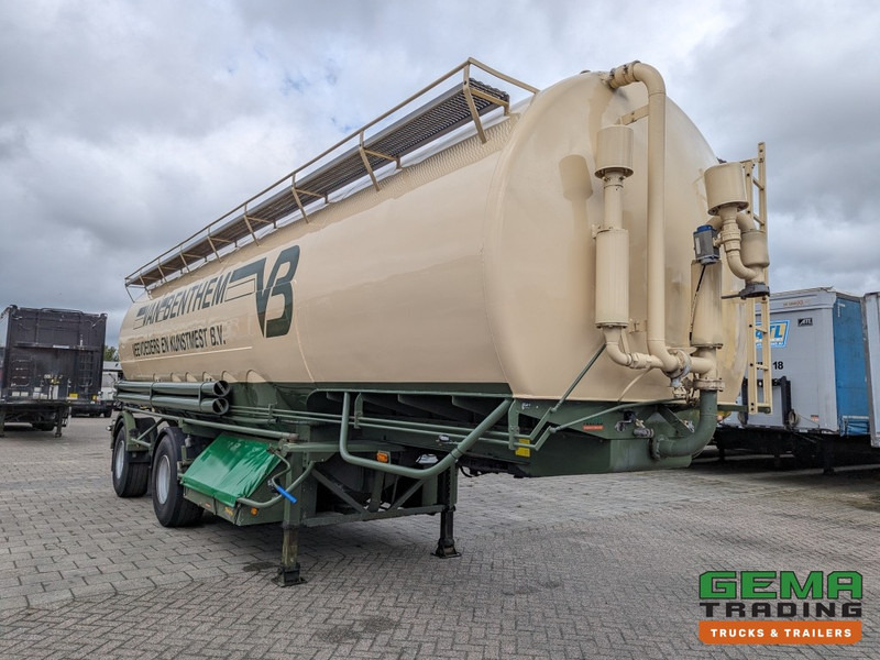 WELGRO 90WSL33-24 2-Assen SAF Silo MengVoeder / Futter 24m³ - Trommelremmen - StuurAs (O1961) - Tank semi-trailer: picture 3 WELGRO 90WSL33-24 2-Assen SAF Silo MengVoeder / Futter 24m³ - Trommelremmen - StuurAs (O1961) - Tank semi-trailer: picture 3