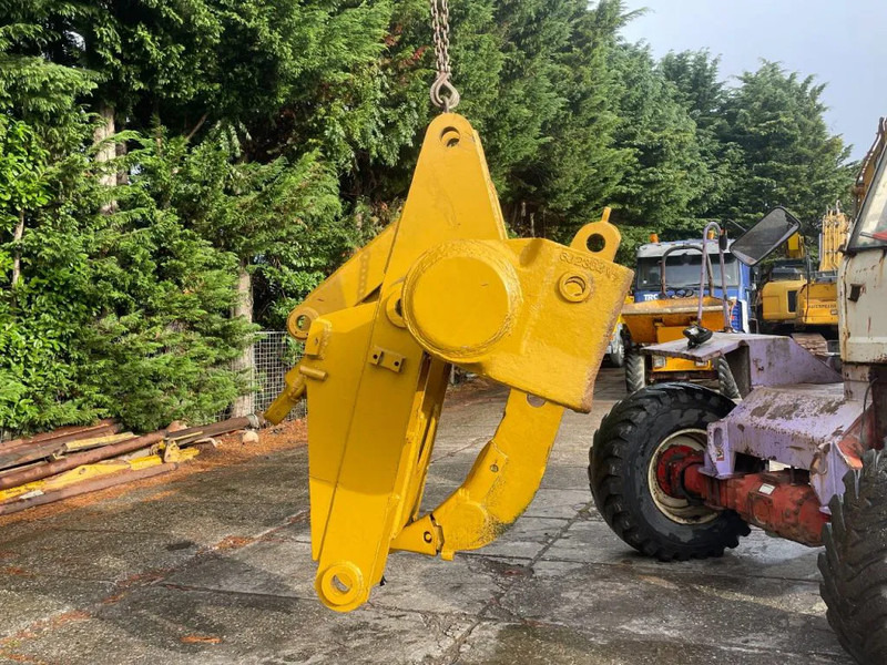 Caterpillar Ripper compatible with D7R and D7H Ripper compatible with D7R and D7H - Ripper for Construction machinery: picture 2 Caterpillar Ripper compatible with D7R and D7H Ripper compatible with D7R and D7H - Ripper for Construction machinery: picture 2