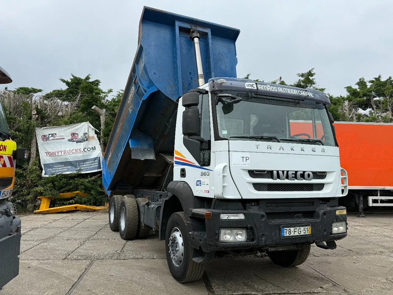 Iveco Trakker 360 6X4 Tipper Spring/Spring ZF Manual gear - Tipper: picture 1 Iveco Trakker 360 6X4 Tipper Spring/Spring ZF Manual gear - Tipper: picture 1