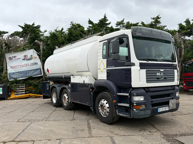 MAN TGA 26.430 6X2 Fuel Tank 21.000L 3 Comp + 2 Pump D20 Engine - Tank truck: picture 1 MAN TGA 26.430 6X2 Fuel Tank 21.000L 3 Comp + 2 Pump D20 Engine - Tank truck: picture 1