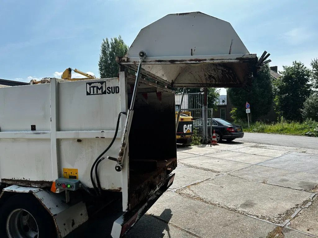Mitsubishi Canter GARBAGE TRUCK SPRING/SPRING MANUAL GEARBO - Garbage truck: picture 5 Mitsubishi Canter GARBAGE TRUCK SPRING/SPRING MANUAL GEARBO - Garbage truck: picture 5
