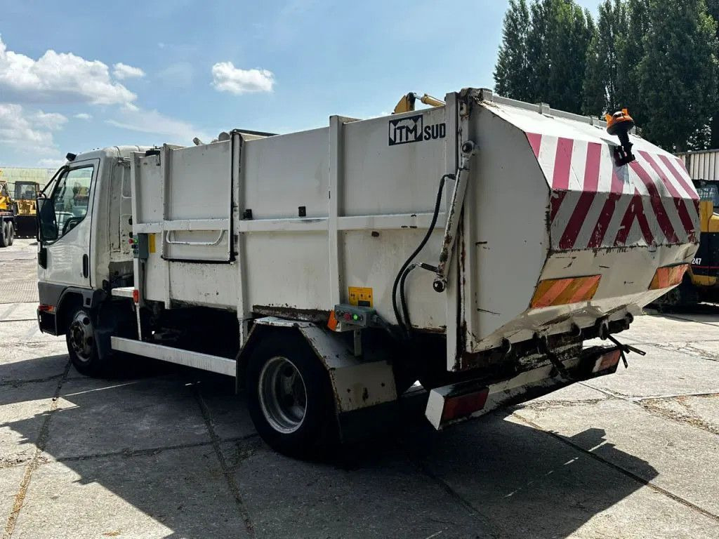 Mitsubishi Canter GARBAGE TRUCK SPRING/SPRING MANUAL GEARBO - Garbage truck: picture 4 Mitsubishi Canter GARBAGE TRUCK SPRING/SPRING MANUAL GEARBO - Garbage truck: picture 4