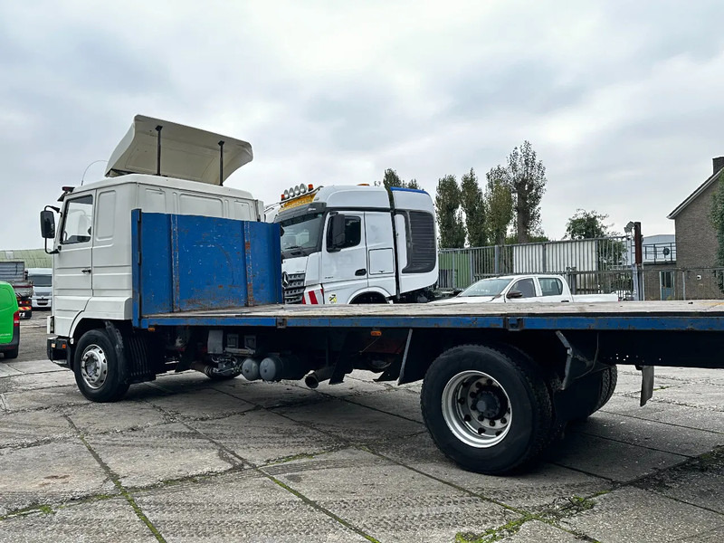 Scania P113-360 4X2 Platform Manual Gear Retarder - Dropside/ Flatbed truck: picture 3 Scania P113-360 4X2 Platform Manual Gear Retarder - Dropside/ Flatbed truck: picture 3