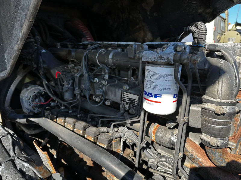 Tractor unit DAF XF 95.480 4X2 Tractor-unit Spring/Air ZF Manual Euro3 Airco: picture 17