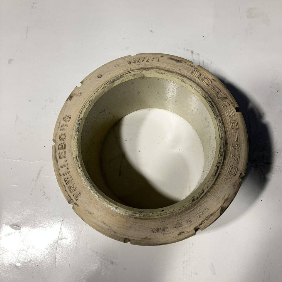 2X Trelleborg 260-130-170 NM tyres - Tire for Material handling equipment: picture 2 2X Trelleborg 260-130-170 NM tyres - Tire for Material handling equipment: picture 2