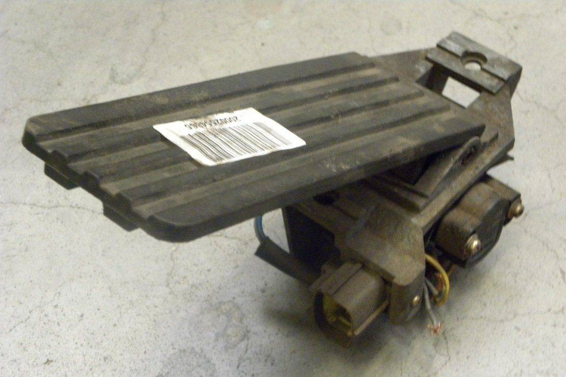 Accelerator For Still R60-30, R60-45 or 45 - Pedal for Material handling equipment: picture 1 Accelerator For Still R60-30, R60-45 or 45 - Pedal for Material handling equipment: picture 1