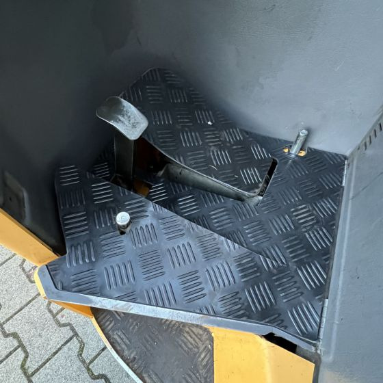 Atlet UFS200DTFVRF850 - 4-way reach truck: picture 5 Atlet UFS200DTFVRF850 - 4-way reach truck: picture 5