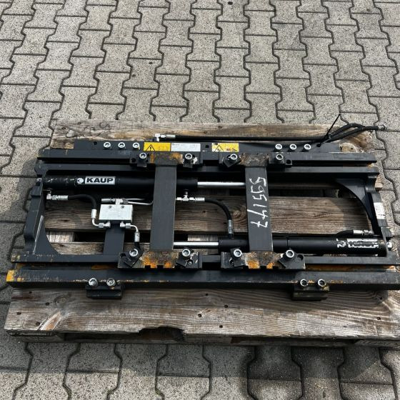 KAUP 2T160B Forkpositioner without sideshift - Attachment for Material handling equipment: picture 2 KAUP 2T160B Forkpositioner without sideshift - Attachment for Material handling equipment: picture 2