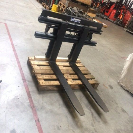 Kaup Fork positioner - Attachment for Material handling equipment: picture 3 Kaup Fork positioner - Attachment for Material handling equipment: picture 3