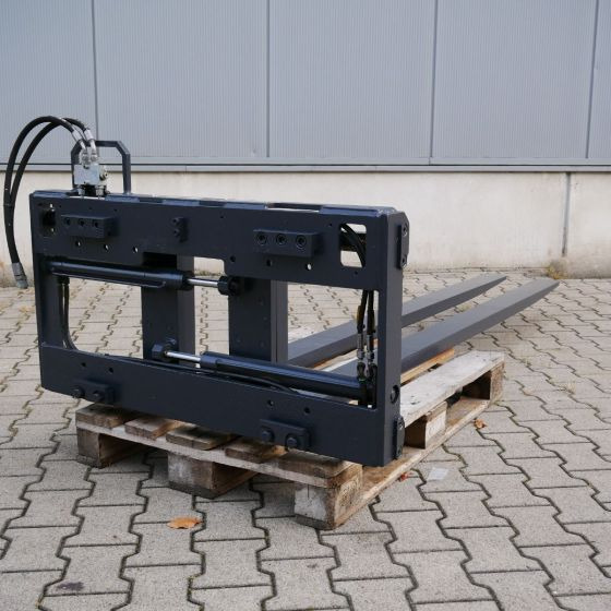 SHB -LEWA Fork Positioner - Attachment for Material handling equipment: picture 4 SHB -LEWA Fork Positioner - Attachment for Material handling equipment: picture 4