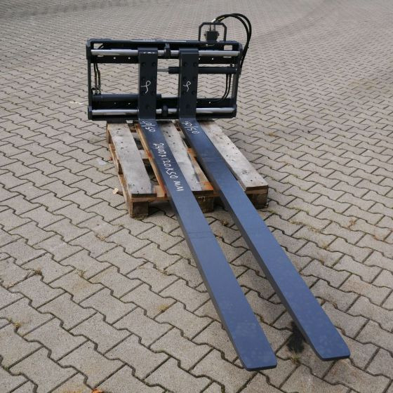 SHB -LEWA Fork Positioner - Attachment for Material handling equipment: picture 1 SHB -LEWA Fork Positioner - Attachment for Material handling equipment: picture 1
