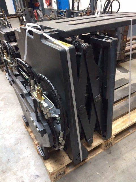 Stabau Rotator180° Pallet inverter with load pusher - Attachment: picture 5 Stabau Rotator180° Pallet inverter with load pusher - Attachment: picture 5