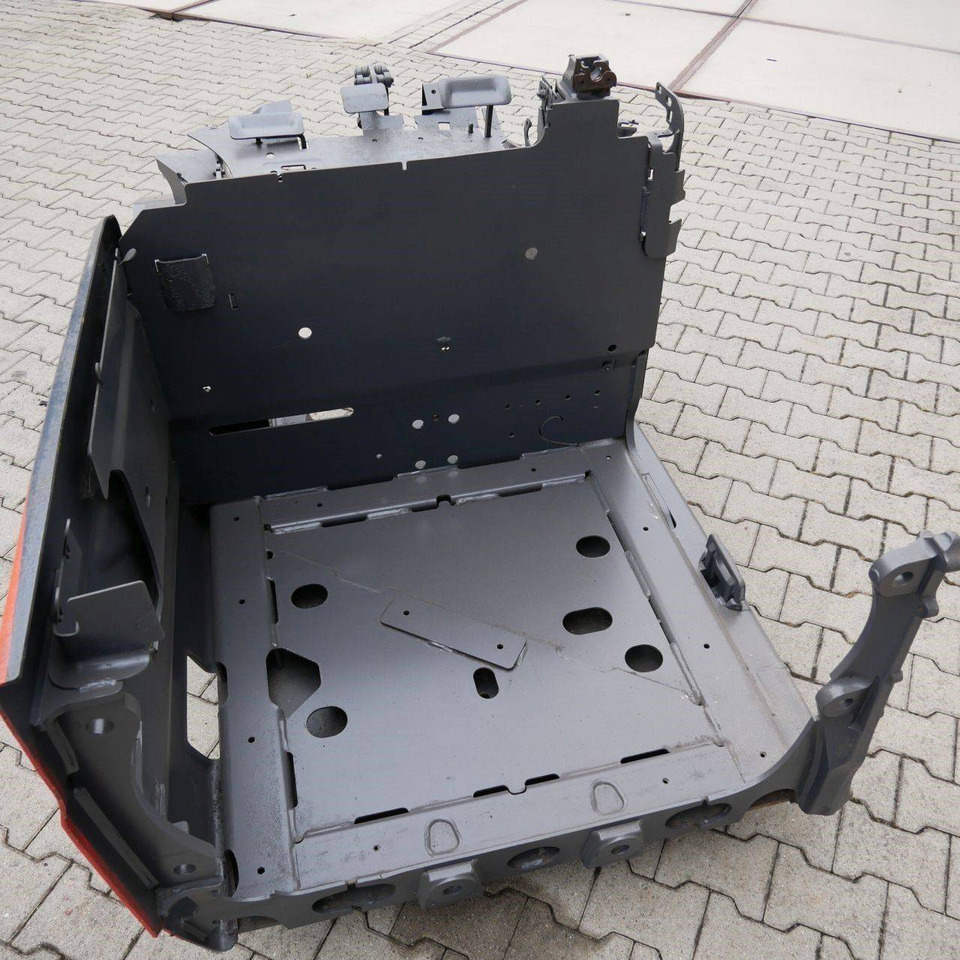Chassis for Linde E25HL, Series 387-1 - Frame/ Chassis for Material handling equipment: picture 3 Chassis for Linde E25HL, Series 387-1 - Frame/ Chassis for Material handling equipment: picture 3