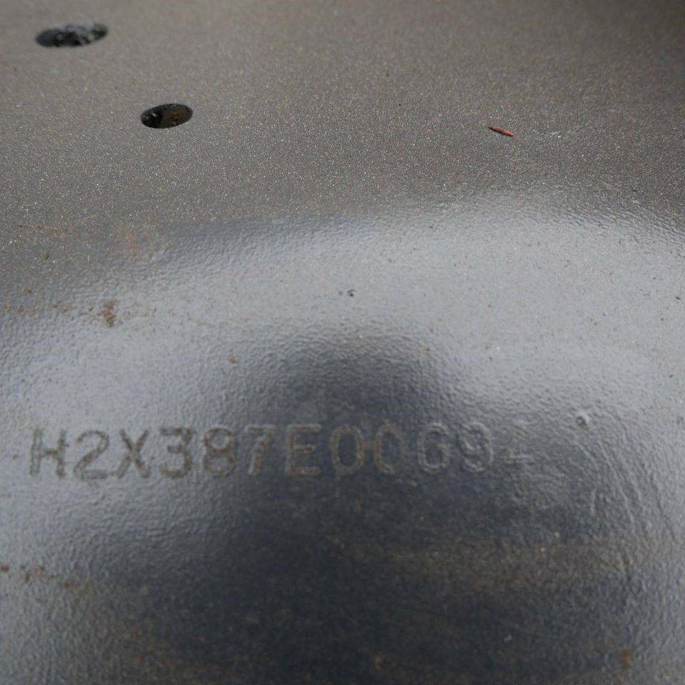 Chassis for Linde E25HL, Series 387-1 - Frame/ Chassis for Material handling equipment: picture 5 Chassis for Linde E25HL, Series 387-1 - Frame/ Chassis for Material handling equipment: picture 5