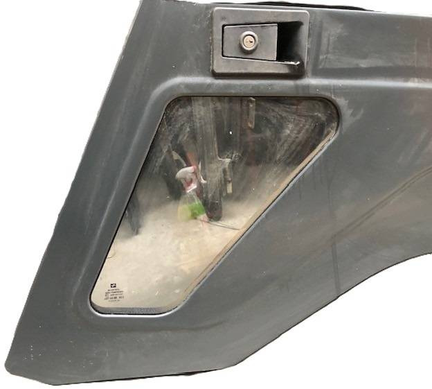 Door left for Linde /386 - Door and parts for Material handling equipment: picture 3 Door left for Linde /386 - Door and parts for Material handling equipment: picture 3