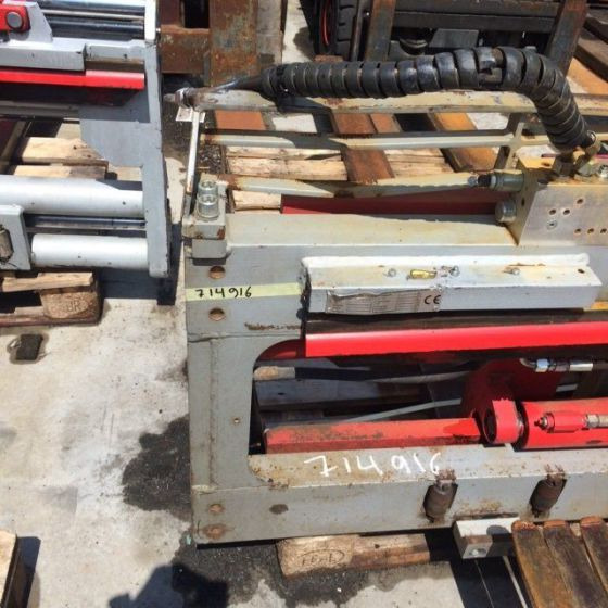 Dürwen Fork Clamp with separate sideshift - Clamp for Material handling equipment: picture 1 Dürwen Fork Clamp with separate sideshift - Clamp for Material handling equipment: picture 1