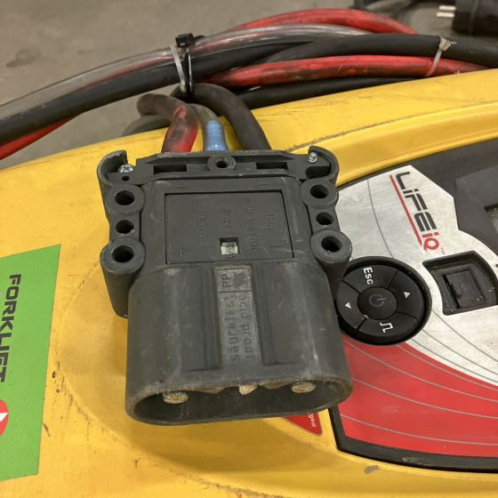 Hawker 24V/80A Life Tech - Electrical system for Material handling equipment: picture 5 Hawker 24V/80A Life Tech - Electrical system for Material handling equipment: picture 5