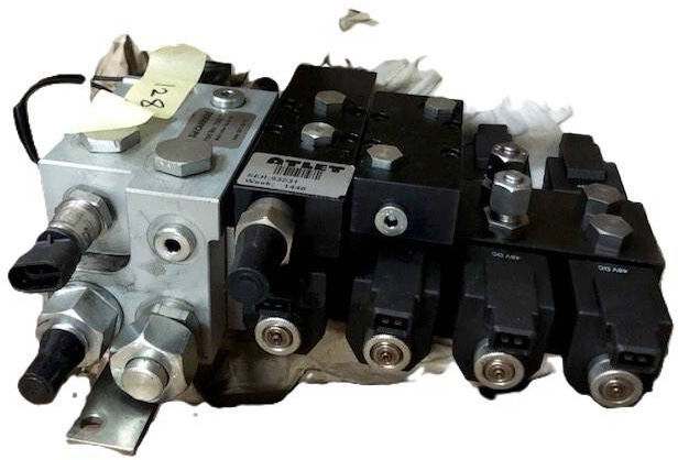 Hydraulic control valve for Atlet - Hydraulic valve for Material handling equipment: picture 2 Hydraulic control valve for Atlet - Hydraulic valve for Material handling equipment: picture 2
