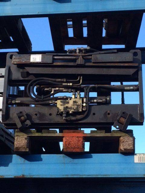 Kaup Fork Clamp with sideshift - Clamp: picture 2 Kaup Fork Clamp with sideshift - Clamp: picture 2