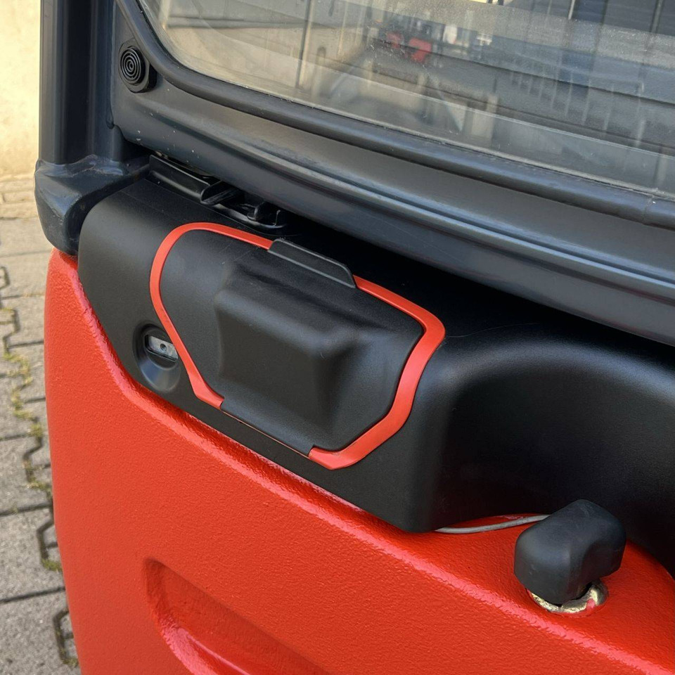 Linde E16 (386-02) EVO - Electric forklift: picture 3 Linde E16 (386-02) EVO - Electric forklift: picture 3