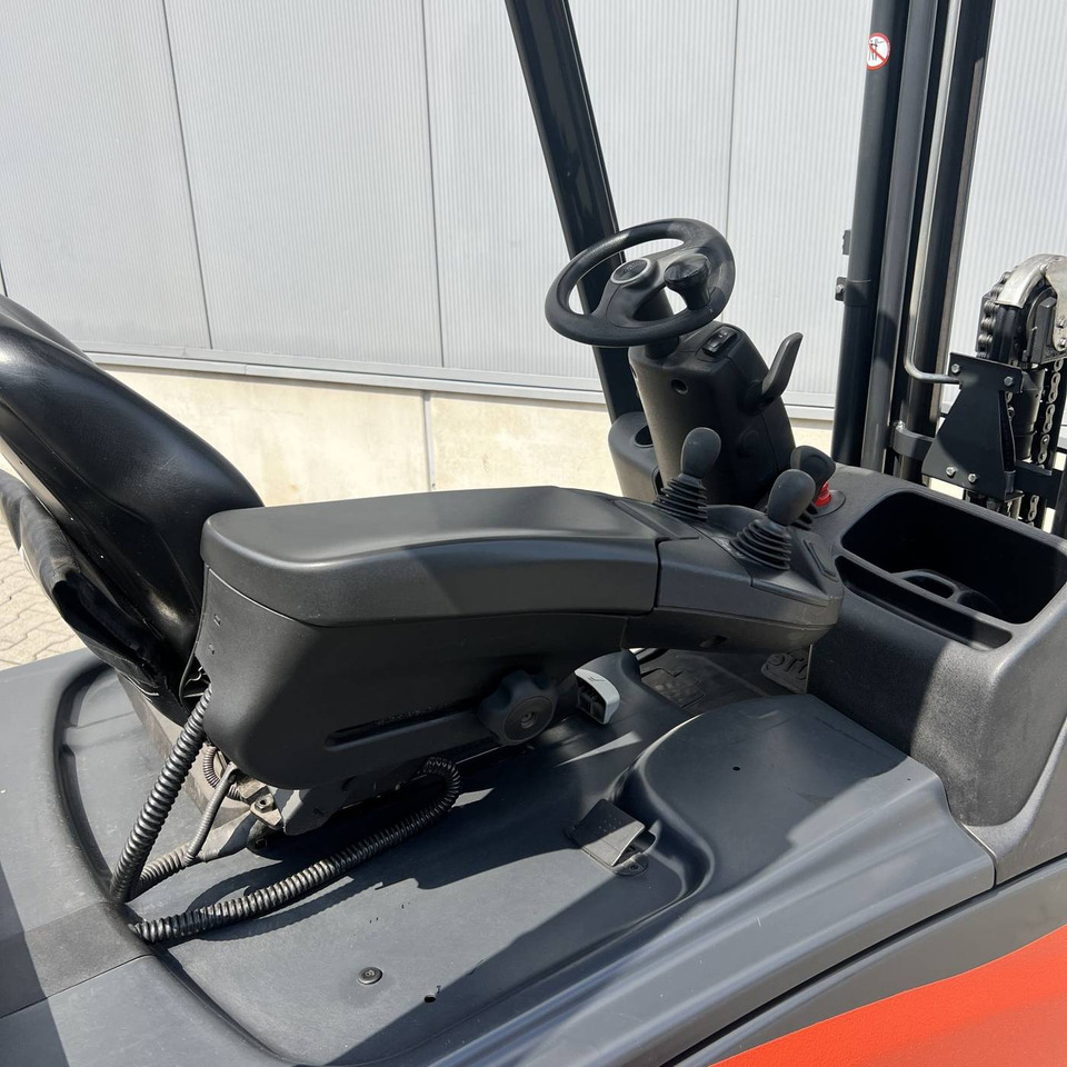 Electric forklift Linde E16H (386-02) EVO: picture 7 Electric forklift Linde E16H (386-02) EVO: picture 7