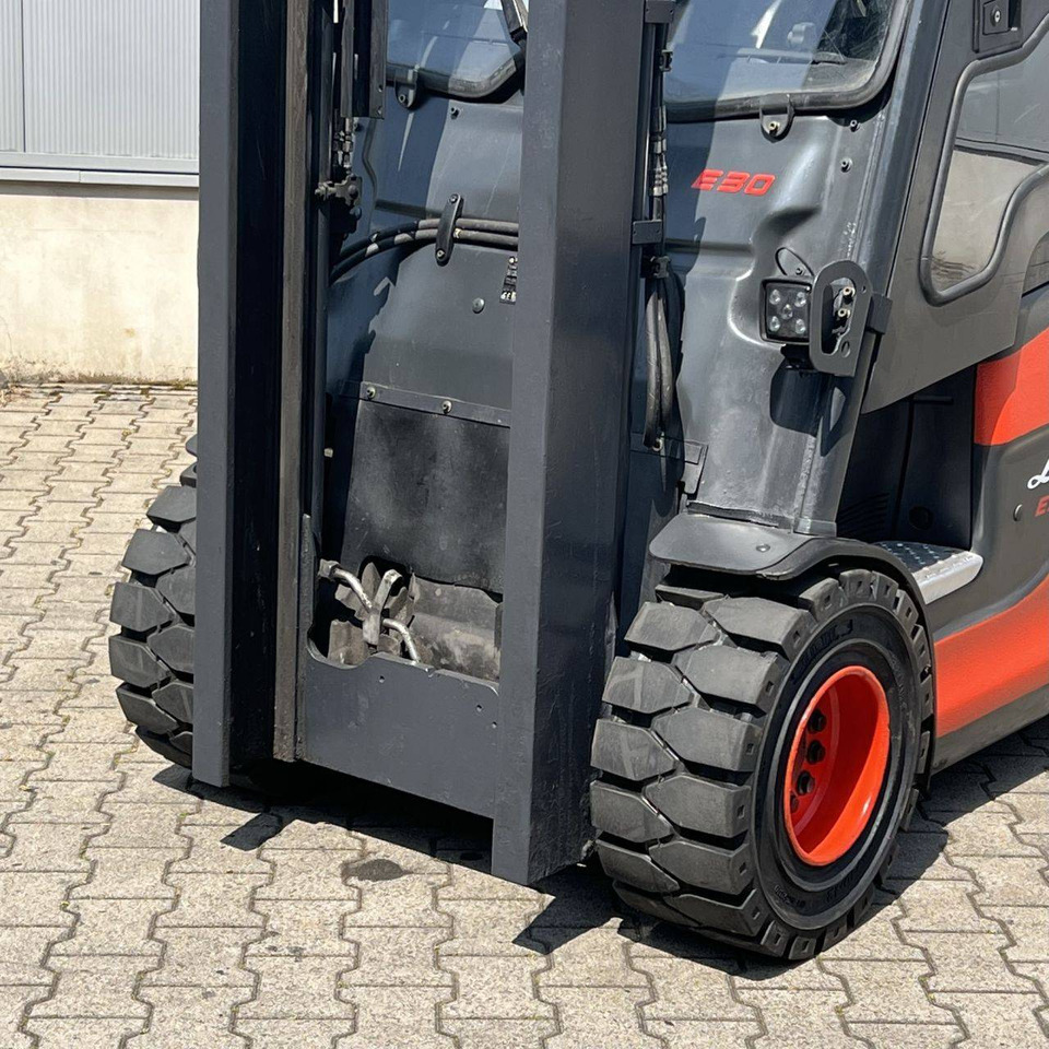 Electric forklift Linde E30/600 HL (387): picture 13 Electric forklift Linde E30/600 HL (387): picture 13