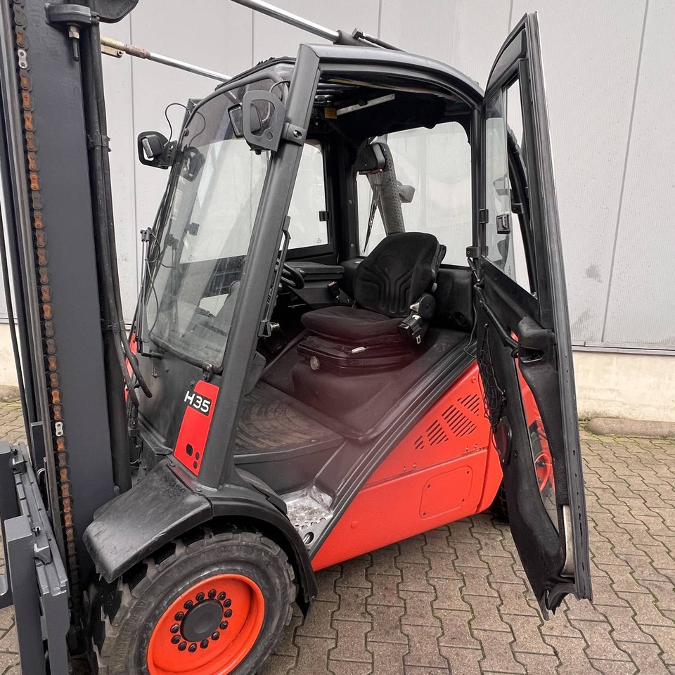 Linde H30D (393) - Diesel forklift: picture 4 Linde H30D (393) - Diesel forklift: picture 4